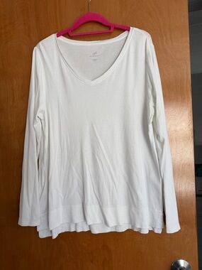 J. Jill White V-Neck Long Sleeve Layered-Hem Tee